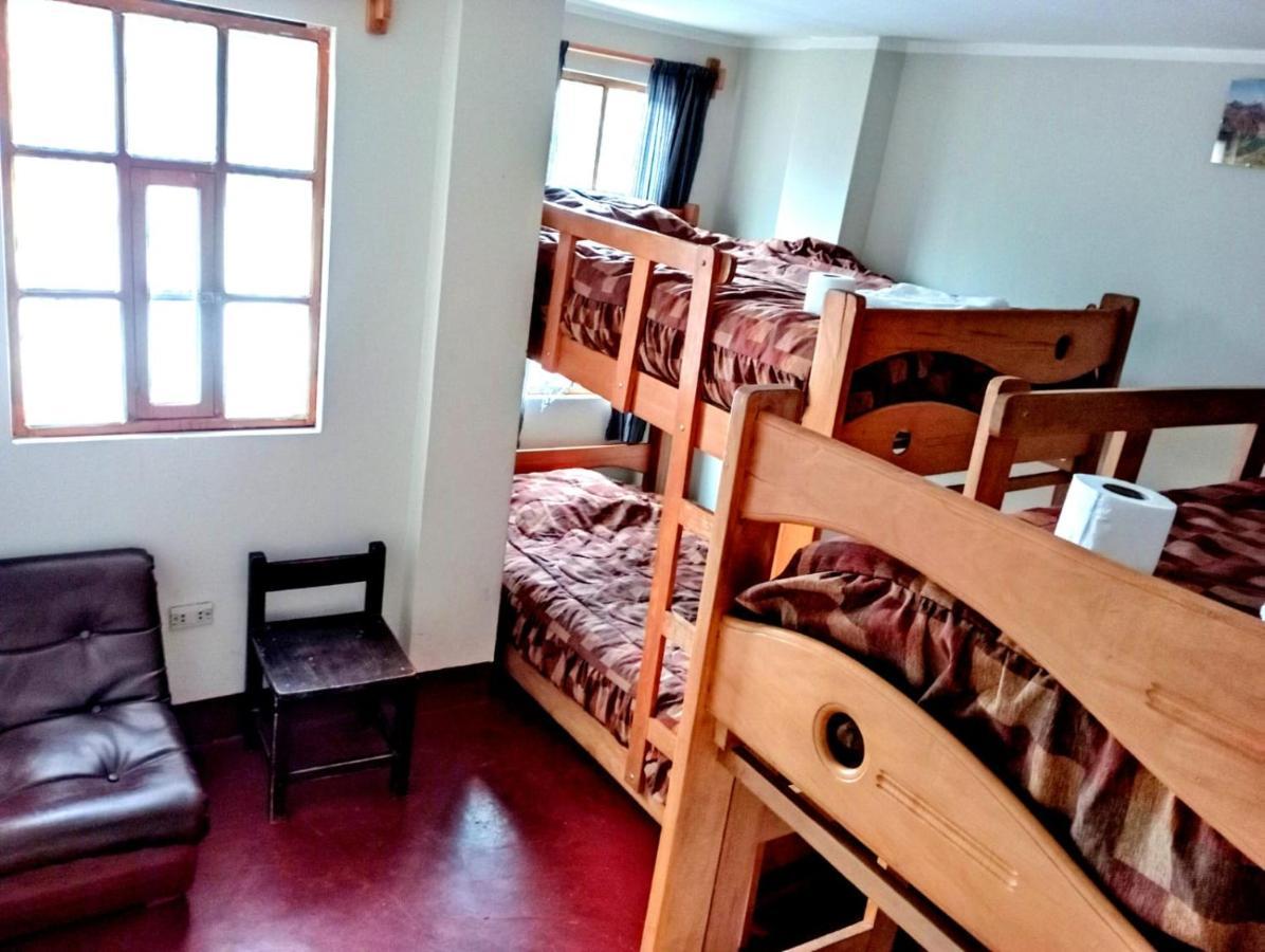 Andes Hostel อัวรัซ ภายนอก รูปภาพ