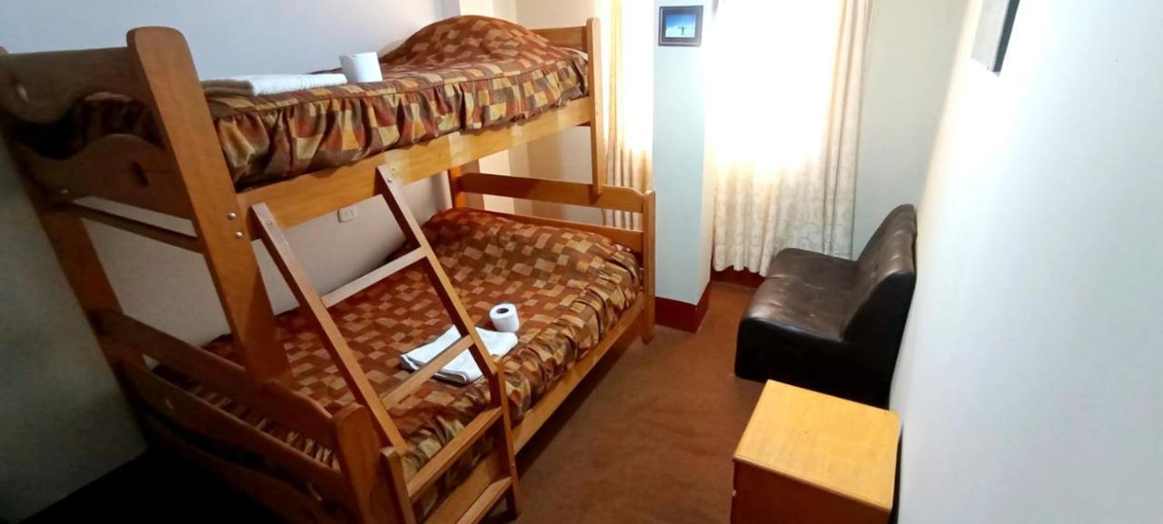 Andes Hostel อัวรัซ ภายนอก รูปภาพ