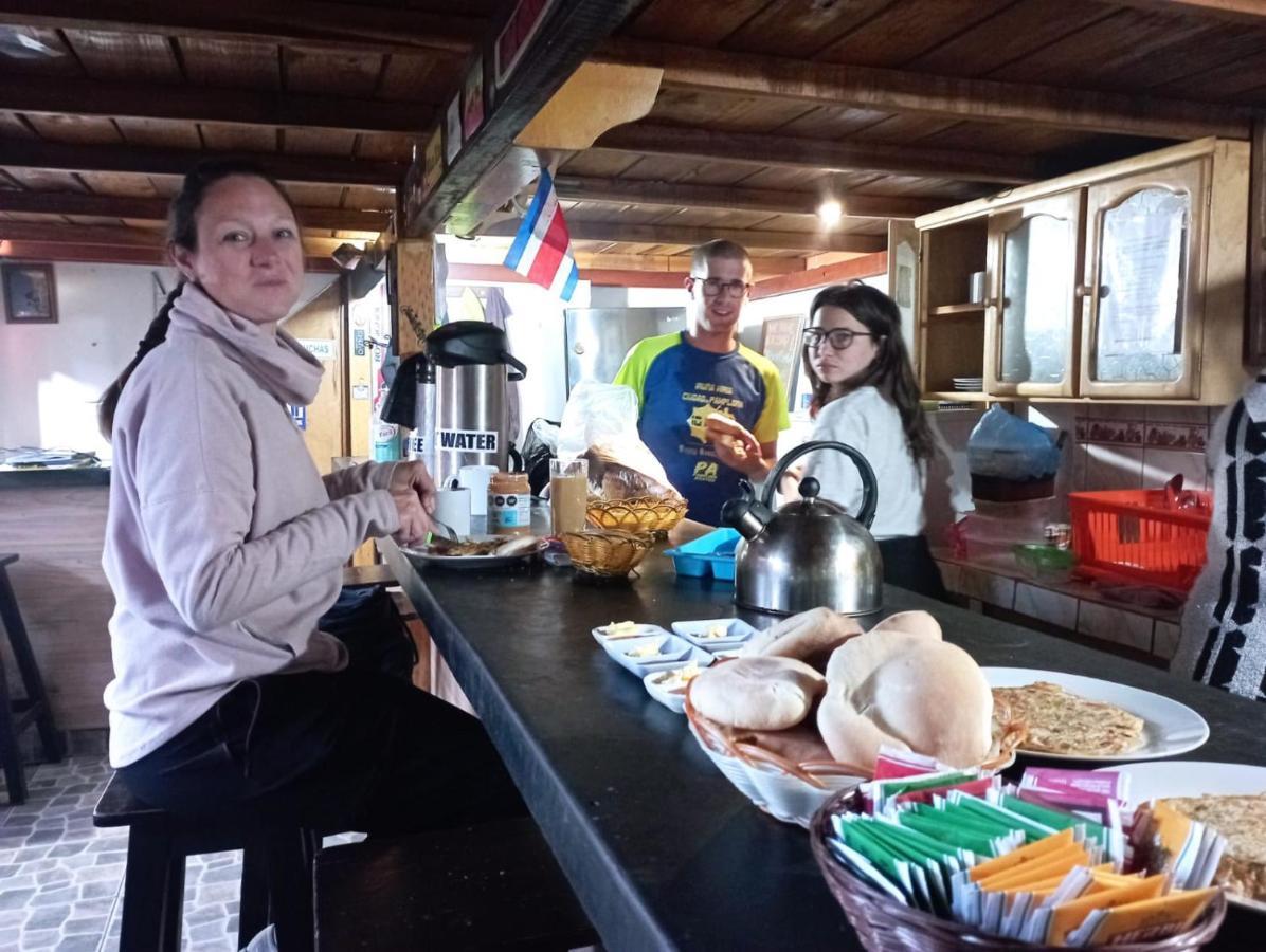 Andes Hostel อัวรัซ ภายนอก รูปภาพ