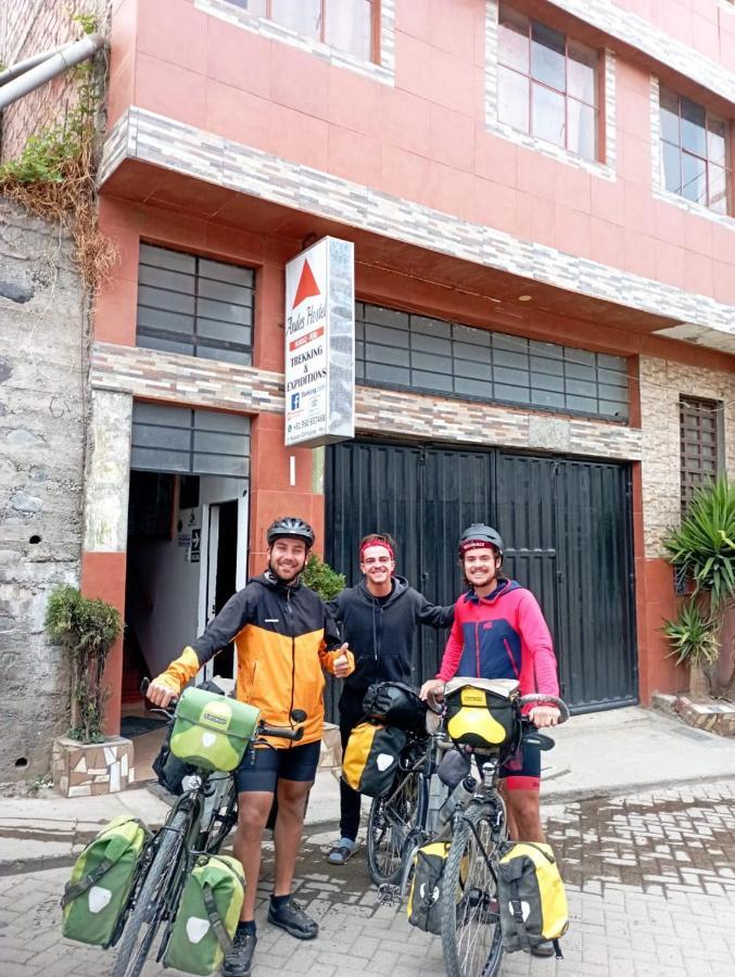 Andes Hostel อัวรัซ ภายนอก รูปภาพ