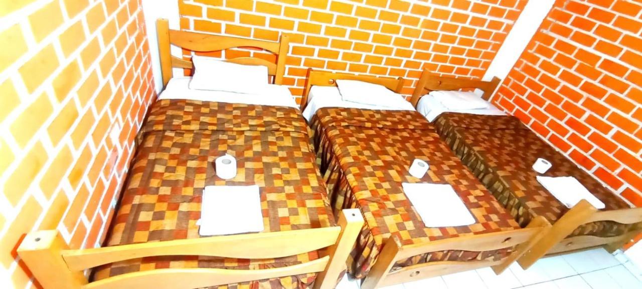 Andes Hostel อัวรัซ ภายนอก รูปภาพ