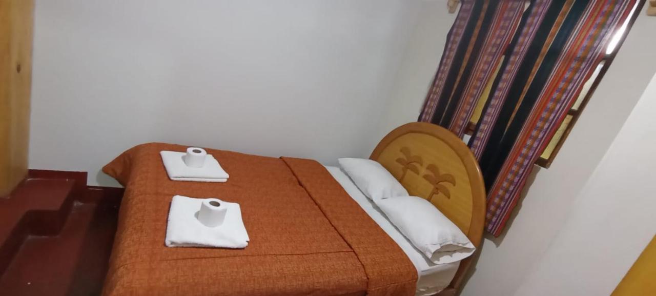 Andes Hostel อัวรัซ ภายนอก รูปภาพ