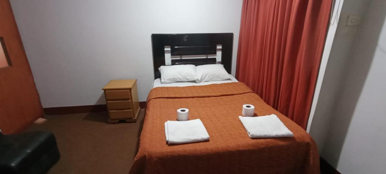 Andes Hostel อัวรัซ ภายนอก รูปภาพ